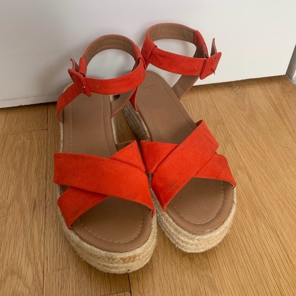 Stylish Orange Platform Sandals - image 3
